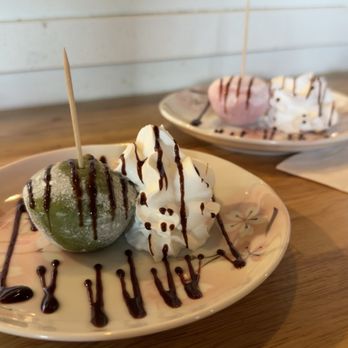 Momo Sushi - Sushi Bars Near Me - Riverside, California Momo Sushi - Sushi Bars Near Me - Riverside, California