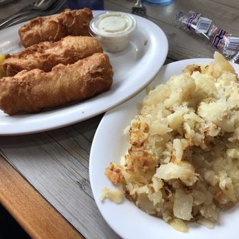 Four Star Grille - 2 Piece Fish and Chips Dinner - New American Near Me - Marysville, Michigan