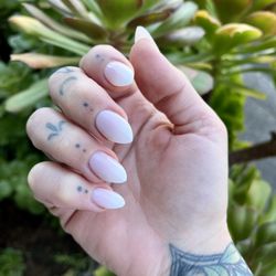 Flower Nails - Gorgeous nails by Amy and Phil