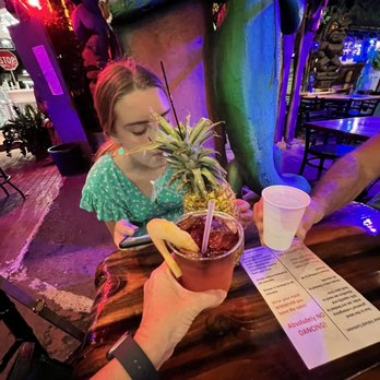 Cuckoo Coconuts Waikiki - Cocktail Bars Near Me - Honolulu, Hawaii