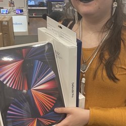 Best Buy - My very happy artist!!! (10/15/22)