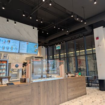 Nani’s Gelato - Interior - Ice Cream & Frozen Yogurt Near Me - Mississauga, Ontario Nani’s Gelato - Interior - Ice Cream & Frozen Yogurt Near Me - Mississauga, Ontario
