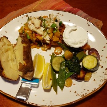 Drift Inn - Fresh and tasty PBW Halibut with all the trimings. - New American Near Me - Yachats, Oregon Drift Inn - Fresh and tasty PBW Halibut with all the trimings. - New American Near Me - Yachats, Oregon