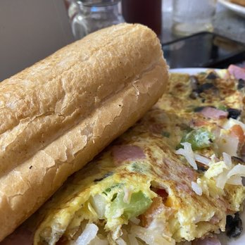 Sarkis Cafe - Sarkis Special Omelet - Diners Near Me - Evanston, Illinois