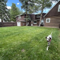 The Chambers House Bed & Breakfast - Fenced back yard