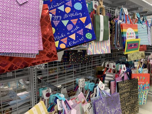 ROSS DRESS FOR LESS - 126 Photos \u0026 82 