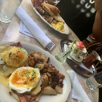 Café Intermezzo - Avalon - American Breakfast Eggs Benedict Turkish Coffee - Coffee & Tea Near Me - Alpharetta, Georgia Café Intermezzo - Avalon - American Breakfast Eggs Benedict Turkish Coffee - Coffee & Tea Near Me - Alpharetta, Georgia