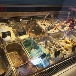 Daisys Ice, Coffee & More - ijssss