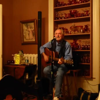 Lynwood Inn - Live music - Hotels Near Me - Baddeck, Nova Scotia Lynwood Inn - Live music - Hotels Near Me - Baddeck, Nova Scotia