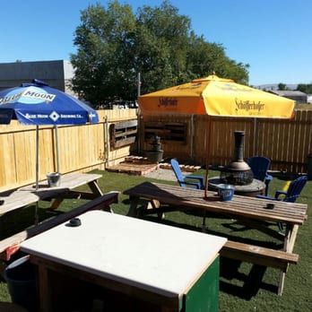 Carl's - The Saloon - Outdoor area for fun. - Gay Bars Near Me - Reno, Nevada Carl's - The Saloon - Outdoor area for fun. - Gay Bars Near Me - Reno, Nevada