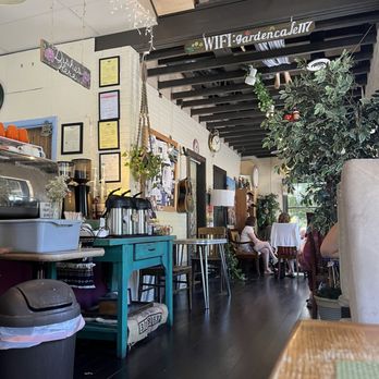 Webster Groves Garden Cafe - Coffee & Tea Near Me - Webster Groves, Missouri