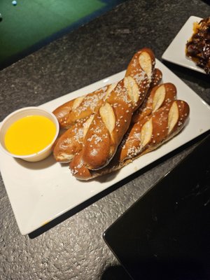 Birdies Sports Bar & Grill by null