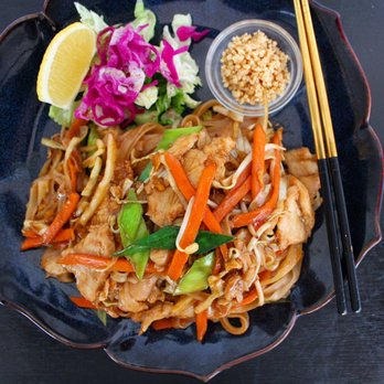 Vallathai - Pad Thai - Thai Near Me - Täby, Alberta