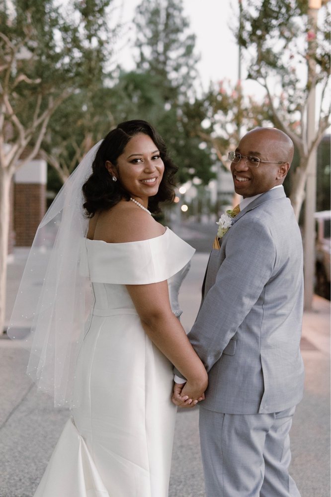 Hannah Riley Makeup Artist Logo