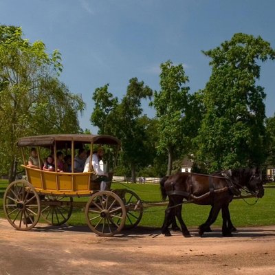 Colonial Williamsburg by null