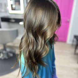 KSM Hair Loft - Natural highlights and layers