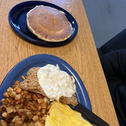 Tommy's  Restaurant - Country Fried Steak