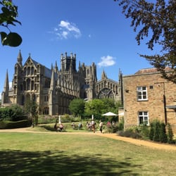 The Almonry Restaurant & Tea Rooms - Ely Cathedral and The Almonry