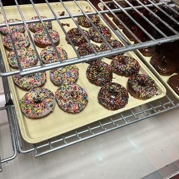 Avon Donuts Inc - Vanilla frosted and chocolate frosted cake donuts - Donuts Near Me - Pontiac, Michigan