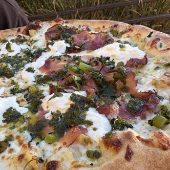Cosmos Snack Bar - Green machine (half veggie) - Pizza Near Me - Reno, Nevada