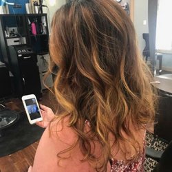 Sage Studio salon - Sammi did an amazing job on my color!!!