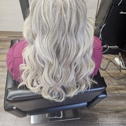 Salon Cheveux - After the color and style. My hair is soft and not damaged at all.