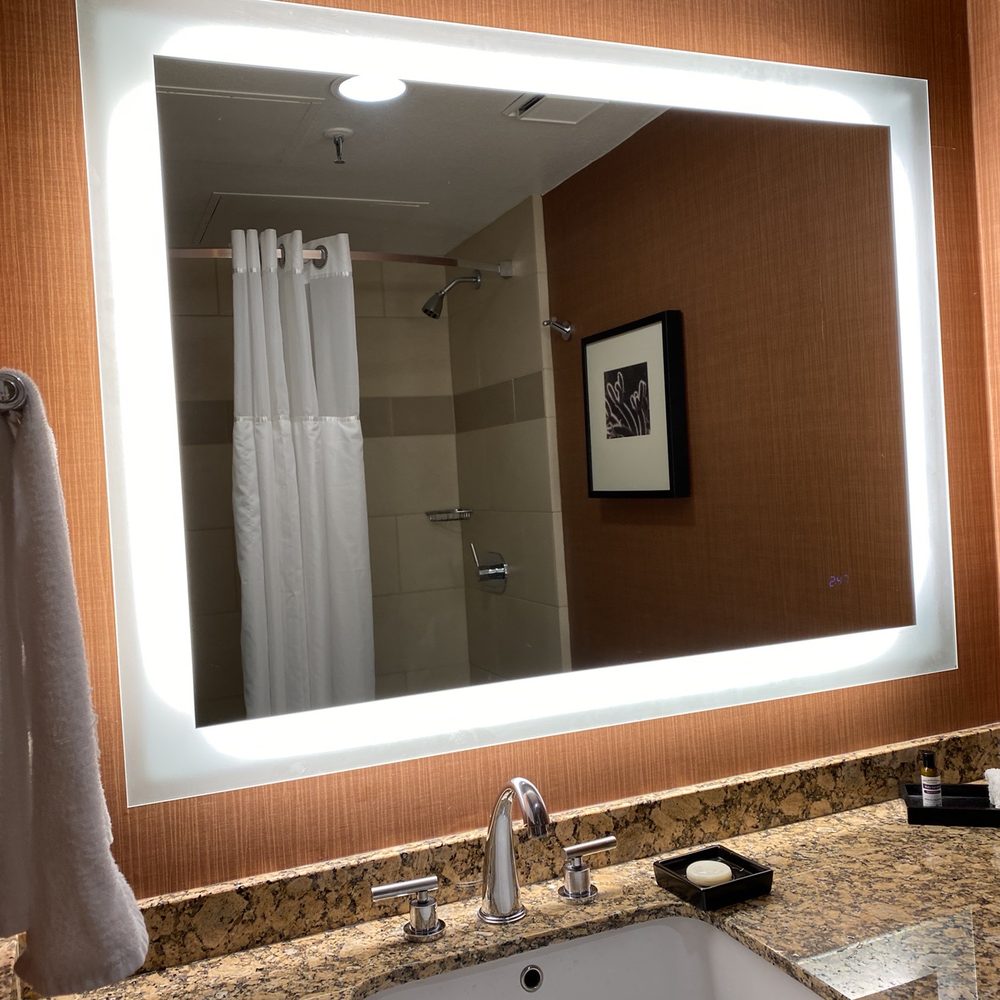 Hyatt Regency Phoenix - Bathroom - Hotels Near Me - Phoenix, Arizona Hyatt Regency Phoenix - Bathroom - Hotels Near Me - Phoenix, Arizona