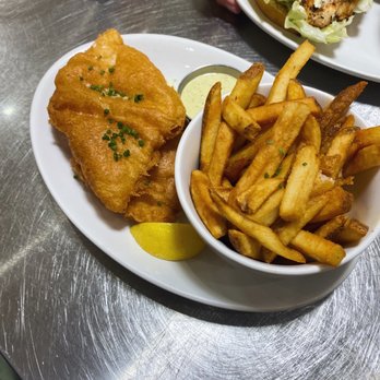 Slapfish - Fish & Chips - Fried - Seafood Near Me - Noblesville, Indiana Slapfish - Fish & Chips - Fried - Seafood Near Me - Noblesville, Indiana