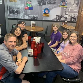 Gettin' Basted - Inside - Barbeque Near Me - Branson, Missouri Gettin' Basted - Inside - Barbeque Near Me - Branson, Missouri
