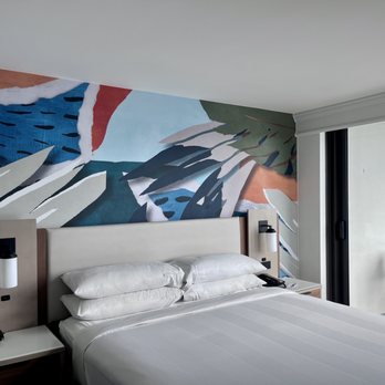 Miami Marriott Biscayne Bay - Renovated Room - Hotels Near Me - Miami, Florida Miami Marriott Biscayne Bay - Renovated Room - Hotels Near Me - Miami, Florida
