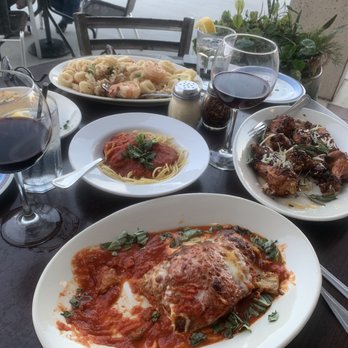 Art Basil Restaurant - Eggplant parmigiana, calamari, wings - Bars Near Me - Manalapan, Florida