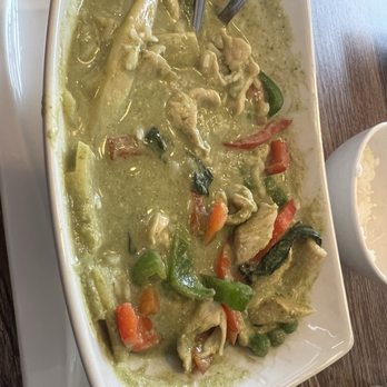 Mariya Thai Kitchen - Green curry chicken - Thai Near Me - Forney, Texas