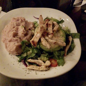 Café Patria - Aguacate relleno con pollo y majado de viandas. - Coffee & Tea Near Me - San Juan, Puerto Rico Café Patria - Aguacate relleno con pollo y majado de viandas. - Coffee & Tea Near Me - San Juan, Puerto Rico