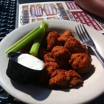 Fox Harbor - Boneless wings - American Near Me - Green Bay, Wisconsin