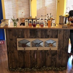 Wandering Well Craft Cocktails - Indoor bar set up