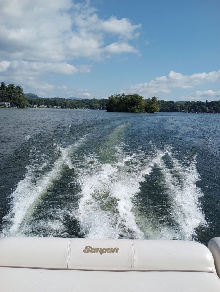 U-Drive Boat Rental Logo