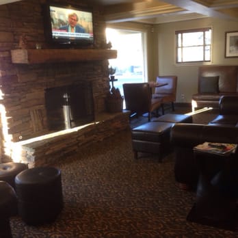 Mammoth Creek Inn - Ski Resorts Near Me - Mammoth Lakes, California