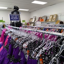 Ozark Goodwill Retail Store - Inside.