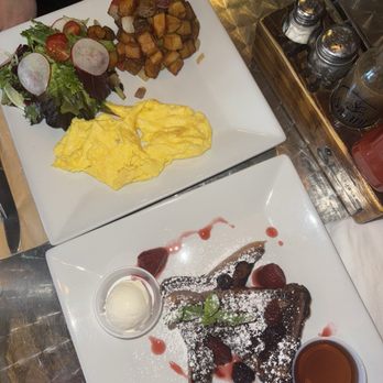 Salud Bar & Grill - Eggs French Toast - Latin American Near Me - Brooklyn, New York Salud Bar & Grill - Eggs French Toast - Latin American Near Me - Brooklyn, New York