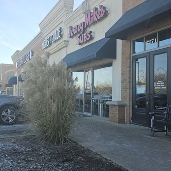 Jersey Mike's Subs - Entrance - Fast Food Near Me - Carmel, Indiana