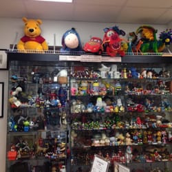 Chiu Linda D MD - Cool new and antique toys
