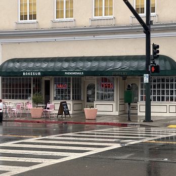 Bake Sum - Exterior - Desserts Near Me - Oakland, California