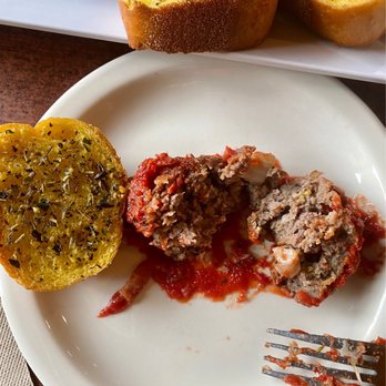 Papa Brunee's - a plate of meatballs and bread - Pizza Near Me - Stanley, Idaho