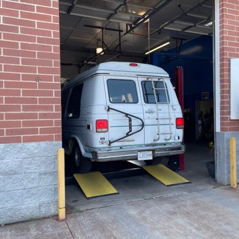 Express Oil Change & Tire Engineers - Oil Change Stations Near Me - Foley, Alabama Express Oil Change & Tire Engineers - Oil Change Stations Near Me - Foley, Alabama
