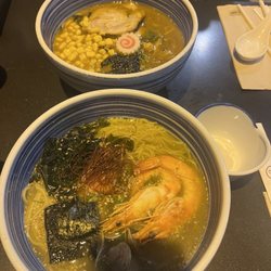 Ramen-Ya Hiro - Seafood ramen 1/5 and shoyu ramen 2.5/5