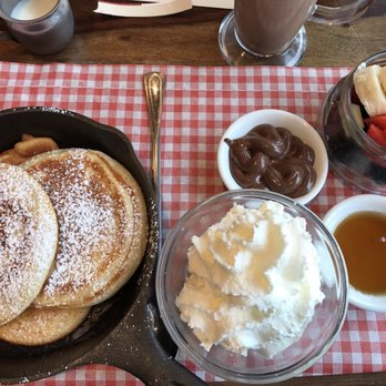 Cafe Landwer - Rutherford & Bathurst - Cafes Near Me - Maple, Ontario Cafe Landwer - Rutherford & Bathurst - Cafes Near Me - Maple, Ontario