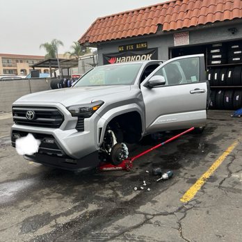 Fast Tire Service - Tires Near Me - Cypress, California Fast Tire Service - Tires Near Me - Cypress, California