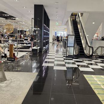 Bloomingdale’s - Department Stores Near Me - Los Angeles, California Bloomingdale’s - Department Stores Near Me - Los Angeles, California