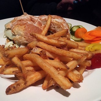 Yard House - Gardein Grilled Chicken and Avocado Sandwich (vegetarian) - New American Near Me - Seattle, Washington Yard House - Gardein Grilled Chicken and Avocado Sandwich (vegetarian) - New American Near Me - Seattle, Washington