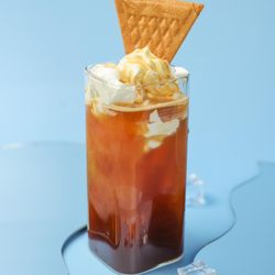 37.2 Degree Cafe & Curry - Vienna Einspanner （fresh whipping cream with americano）